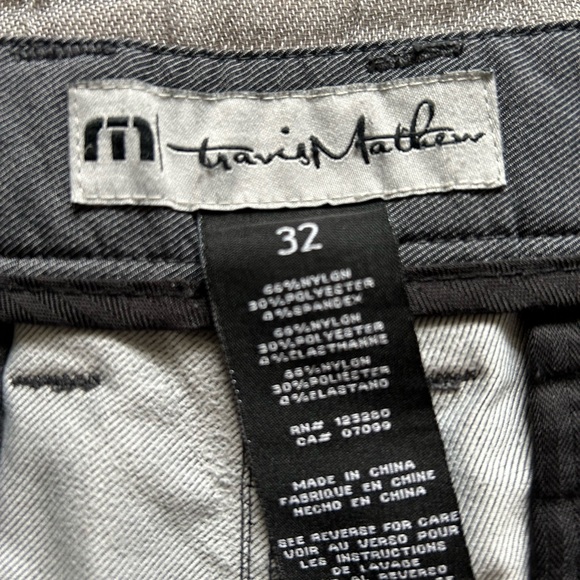 Travis Mathew Shorts size 32 - Picture 4 of 5